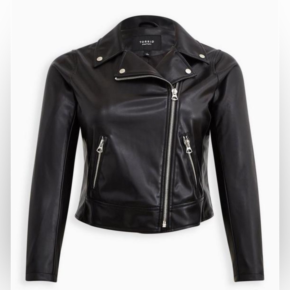 NWOT TORRID Faux Leather Asymmetrical Moto Jacket - Size 2 (18/20)